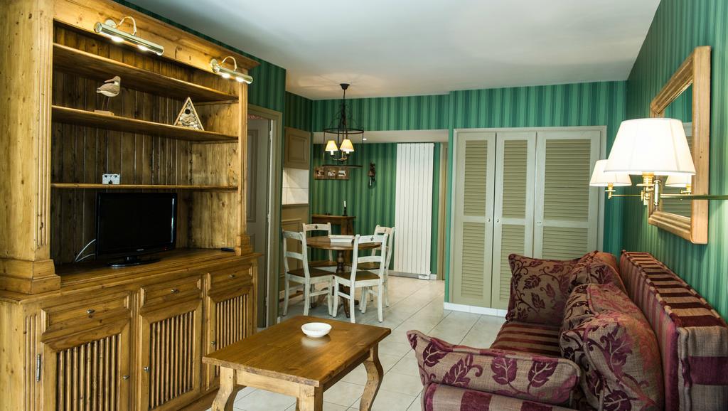 Le Clos De Marie Font-Romeu-Odeillo-Via Екстериор снимка